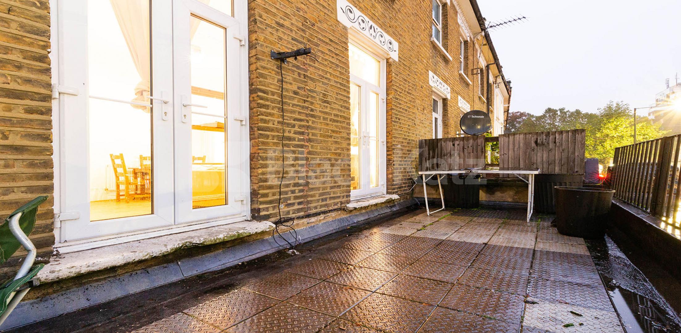 Modern and Central Apartment Shepherds Bush Road, Shepherds Bush